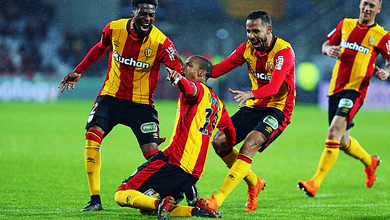 赛后突围战来临；芝加哥公牛围绕法甲再遭质疑；管理层满意；数据趋势出现新变化的简单介绍